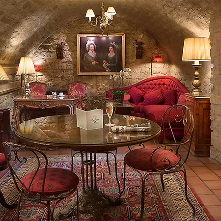 Duc De St-simon Hotel 4*