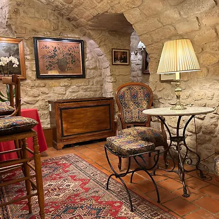Duc De St-simon 4* Paris