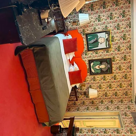Duc De St-simon Hotel 4*