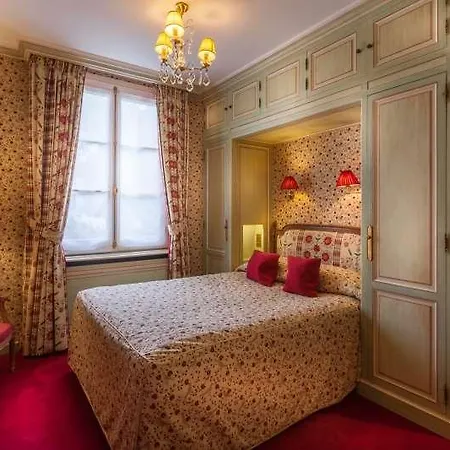 Hotel Duc De St-simon 4*