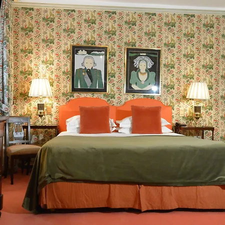 Hotel Duc De St-simon 4*