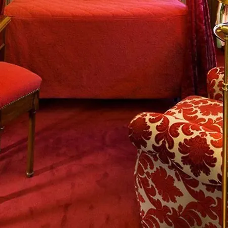 Duc De St-simon 4* Paris