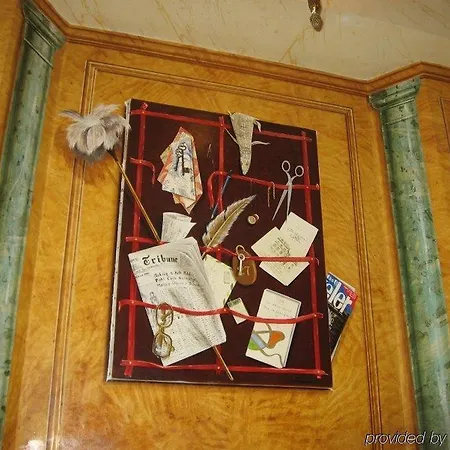 Duc De St-simon 4* Paris