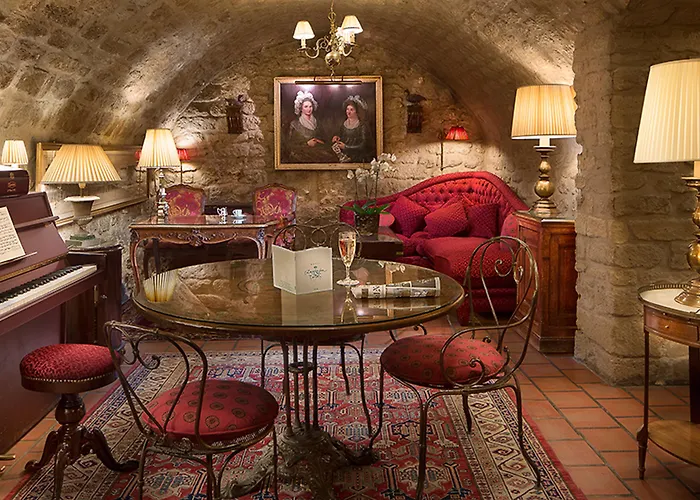 Duc De St-simon Отель 4*