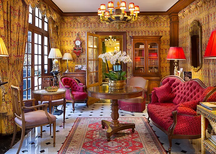 Duc De St-simon Hotell 4*