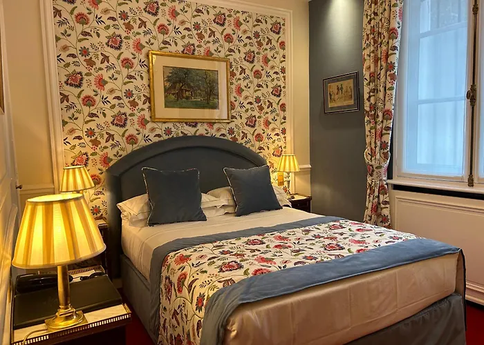 Duc De St-simon Hotel