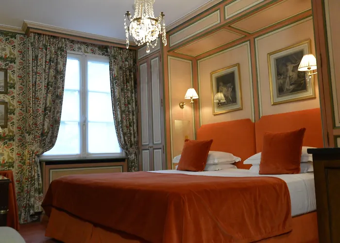 Отель Duc De St-simon Париж