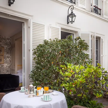 Hotel Duc De St-simon 4*