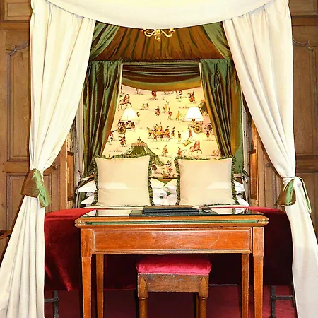 オテル デュック ド サン-シモン ホテル