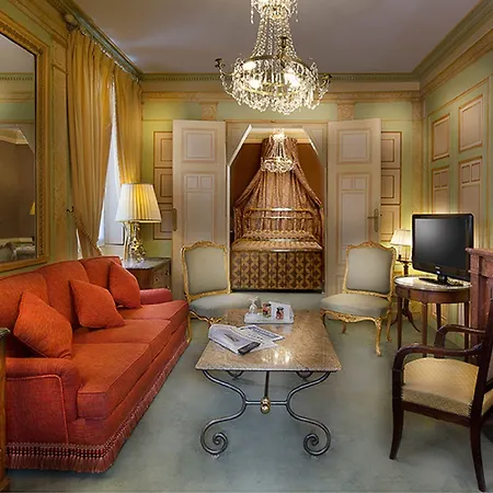 オテル デュック ド サン-シモン 4* パリ